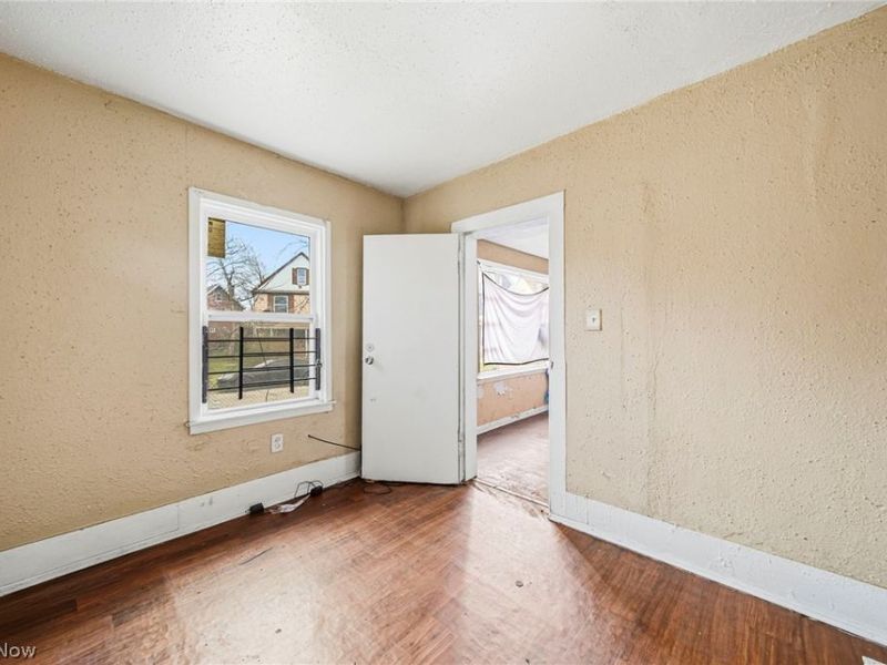 798 E 100th Street, Cleveland, OH 44108 Photo 14