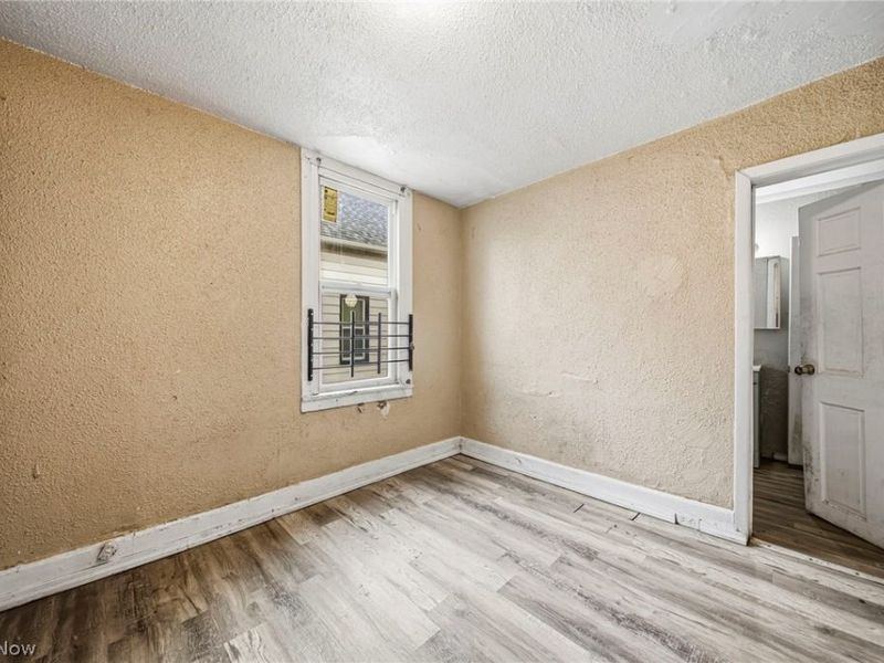 798 E 100th Street, Cleveland, OH 44108 Photo 19