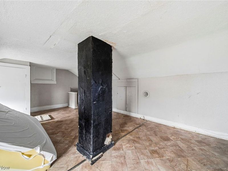 798 E 100th Street, Cleveland, OH 44108 Photo 23