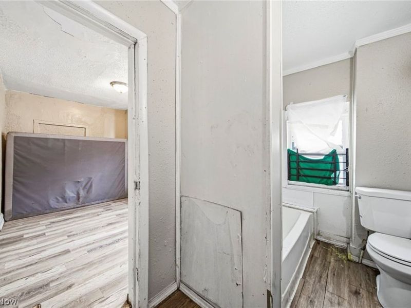 798 E 100th Street, Cleveland, OH 44108 Photo 27