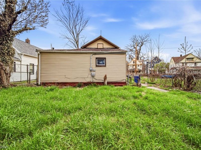 798 E 100th Street, Cleveland, OH 44108 Photo 30