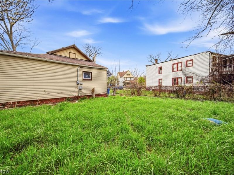 798 E 100th Street, Cleveland, OH 44108 Photo 31