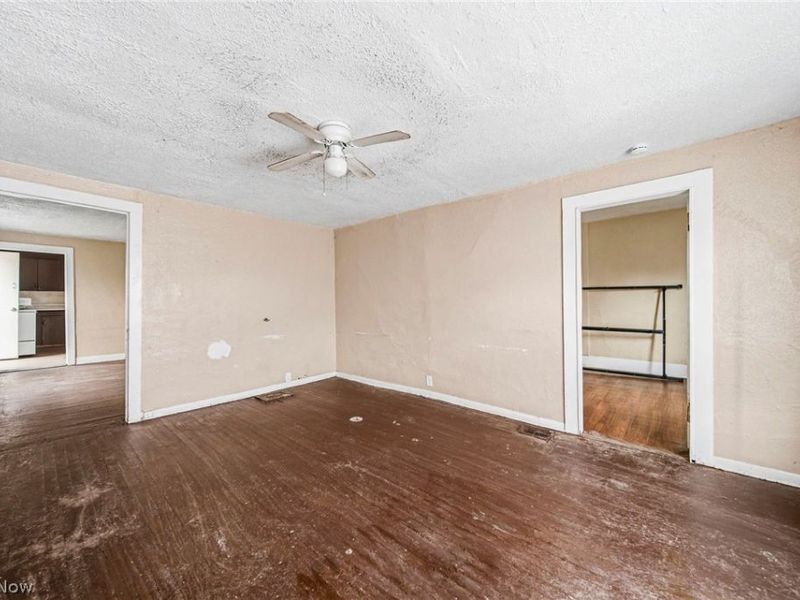 798 E 100th Street, Cleveland, OH 44108 Photo 8