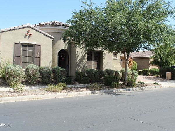 10454 E Vivid Avenue, Mesa, AZ 85212