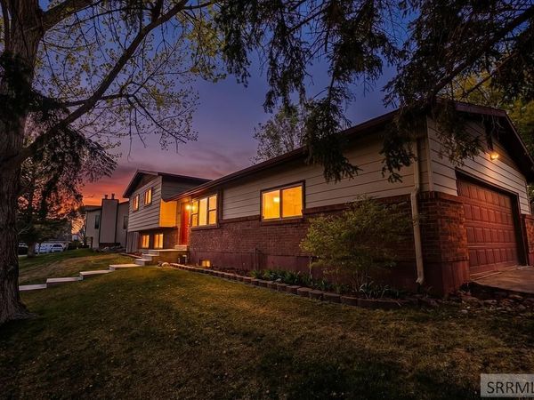 1634 GLACIER STREET, POCATELLO, ID 83201