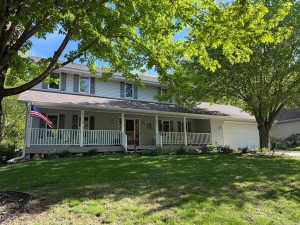 2217 Baihly Summit Drive SW, Rochester, MN 55902