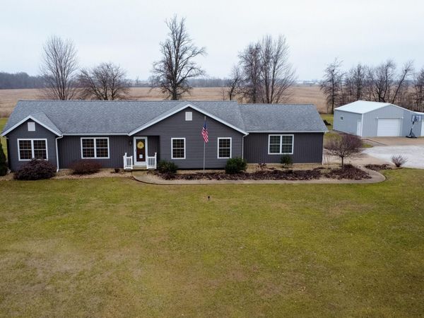 5183 Aud Road 245 , Centralia, MO 65240