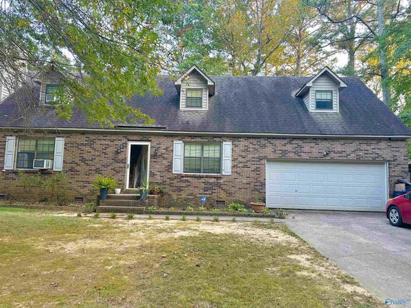 1219 NW Laquita Drive, Arab, AL 35016