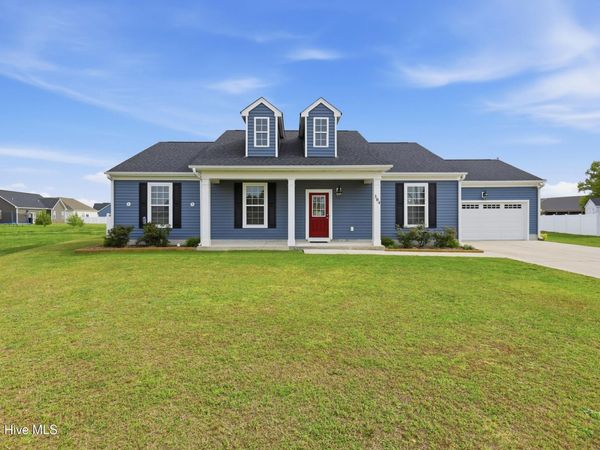 304 Mizzen Way, Elizabeth City, NC 27909