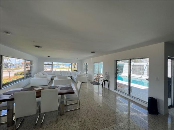 750 Polk St , Hollywood, FL 33019