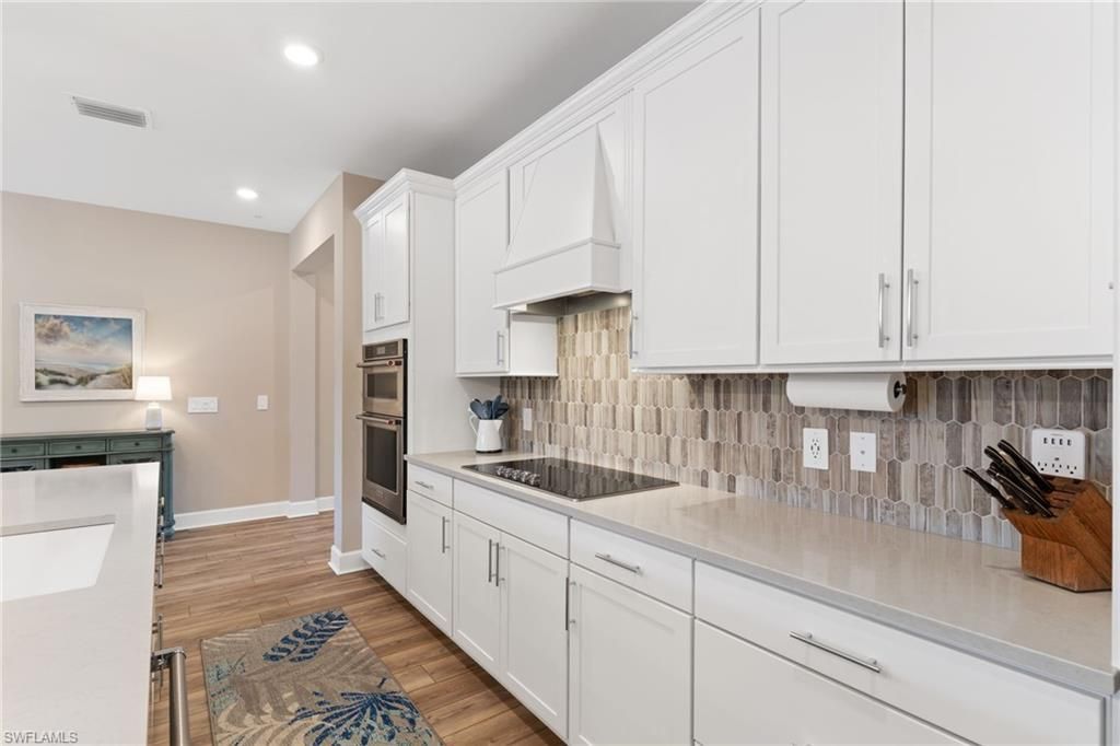 4057 E Hampton Cir , Alva, FL 33920 Photo