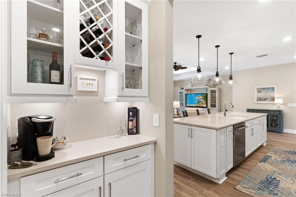 4057 E Hampton Cir , Alva, FL 33920 Photo