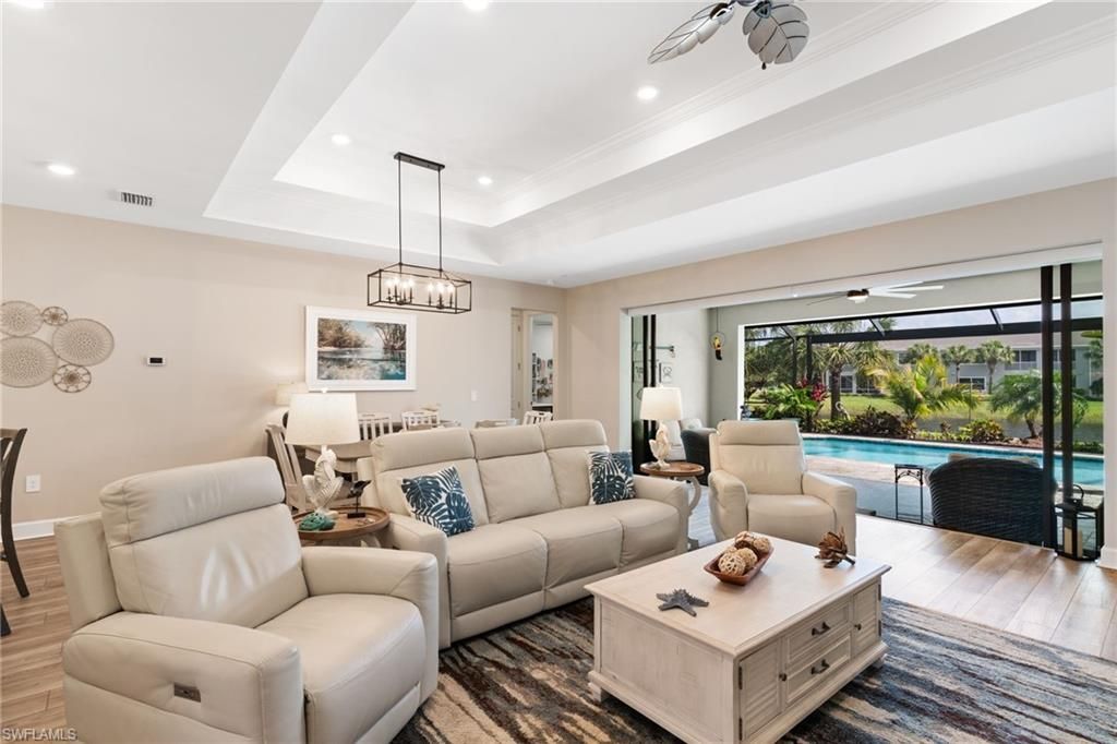 4057 E Hampton Cir , Alva, FL 33920 Photo