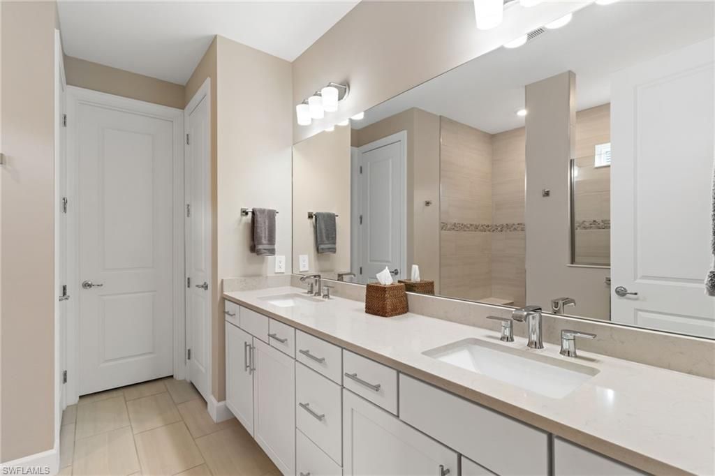 4057 E Hampton Cir , Alva, FL 33920 Photo