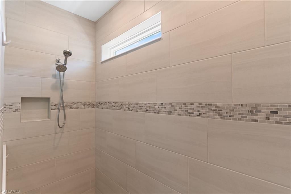 4057 E Hampton Cir , Alva, FL 33920 Photo