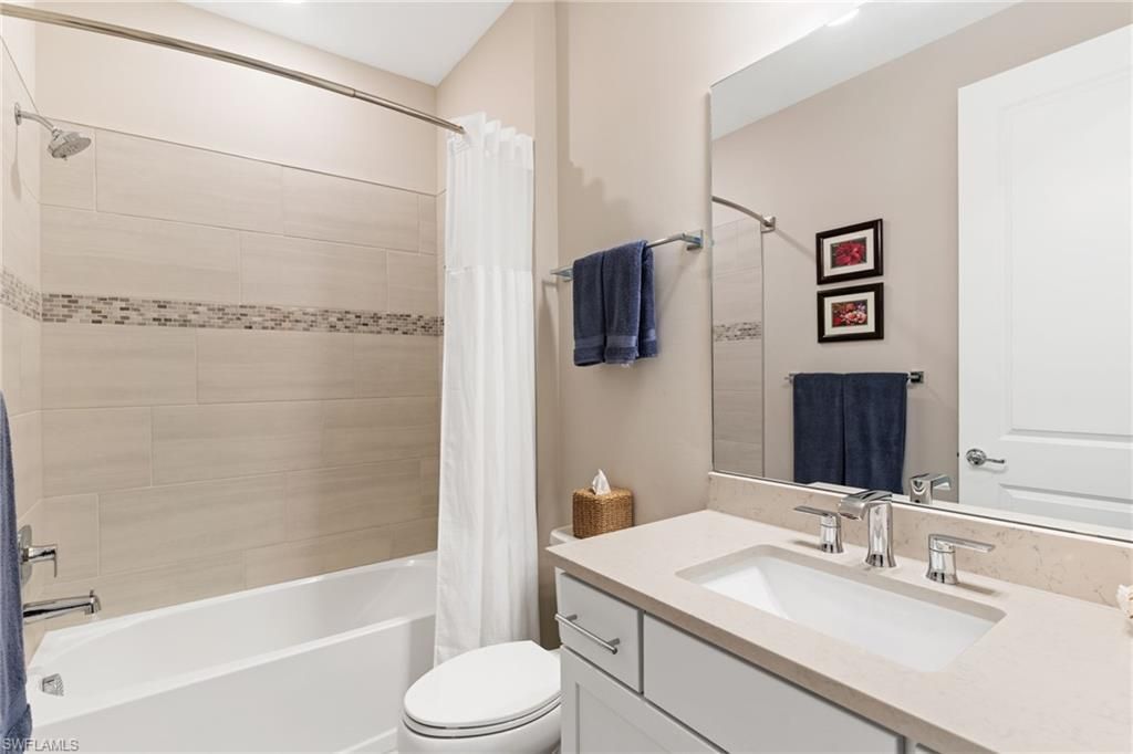 4057 E Hampton Cir , Alva, FL 33920 Photo