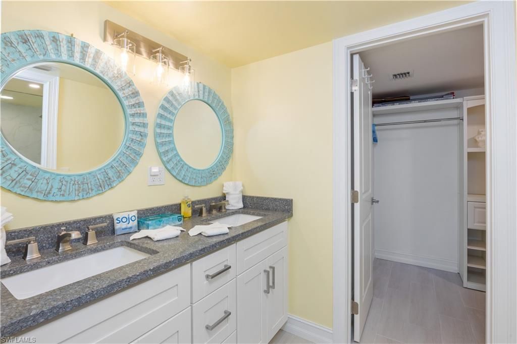 1341 Middle Gulf Dr, Unit 1A, Sanibel, FL 33957 Photo