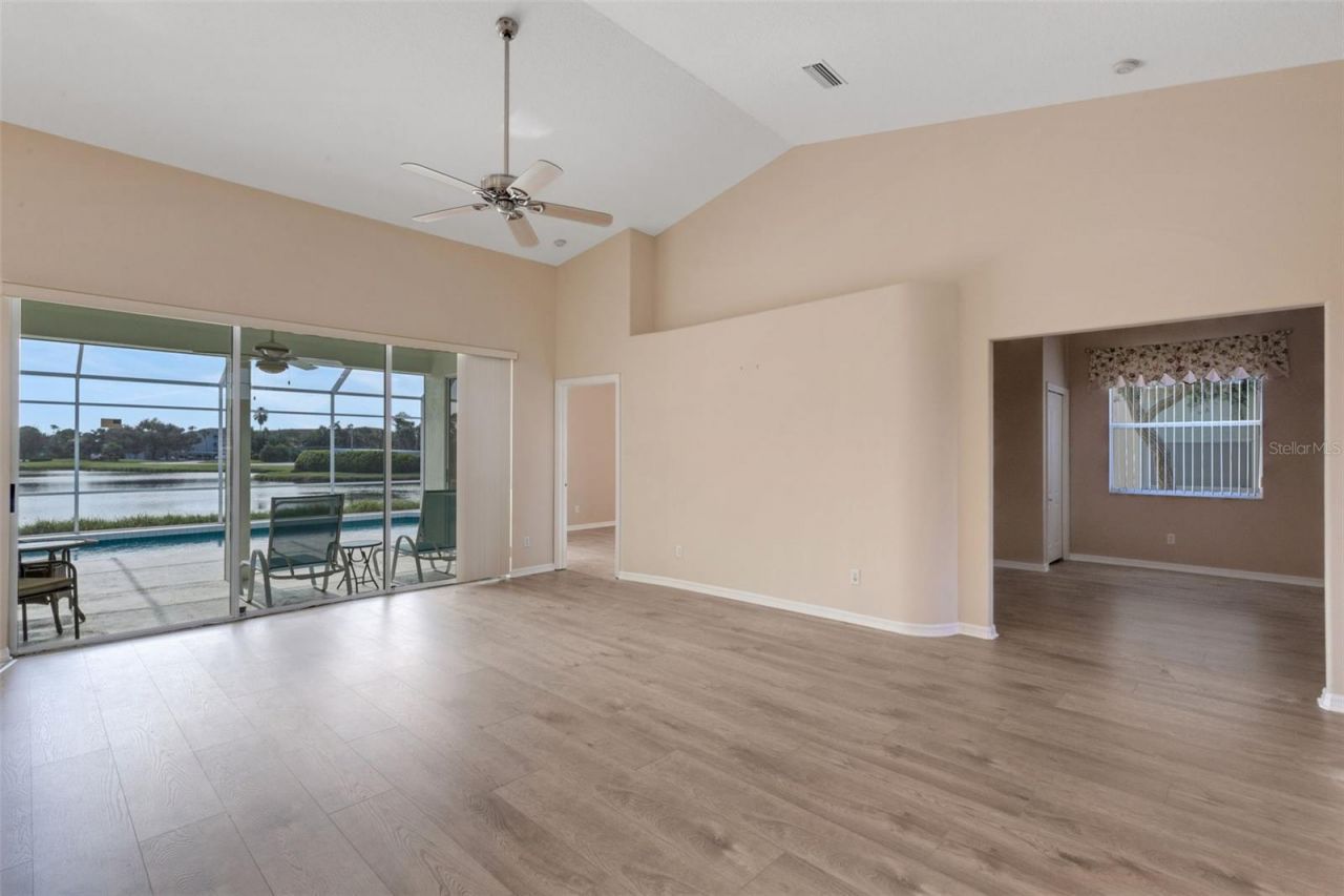 8976 Whitemarsh Avenue, Sarasota, FL 34238 Photo
