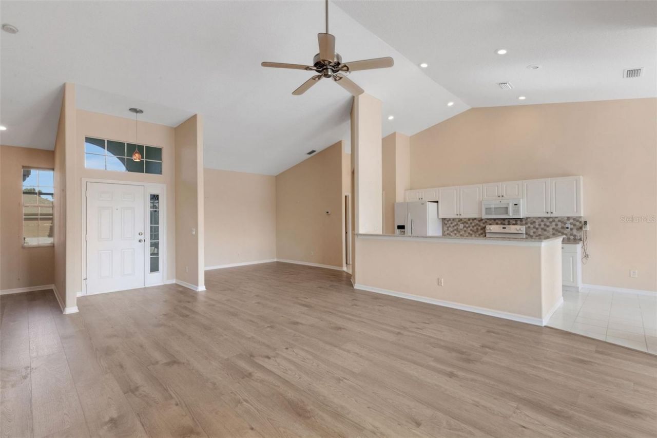 8976 Whitemarsh Avenue, Sarasota, FL 34238 Photo