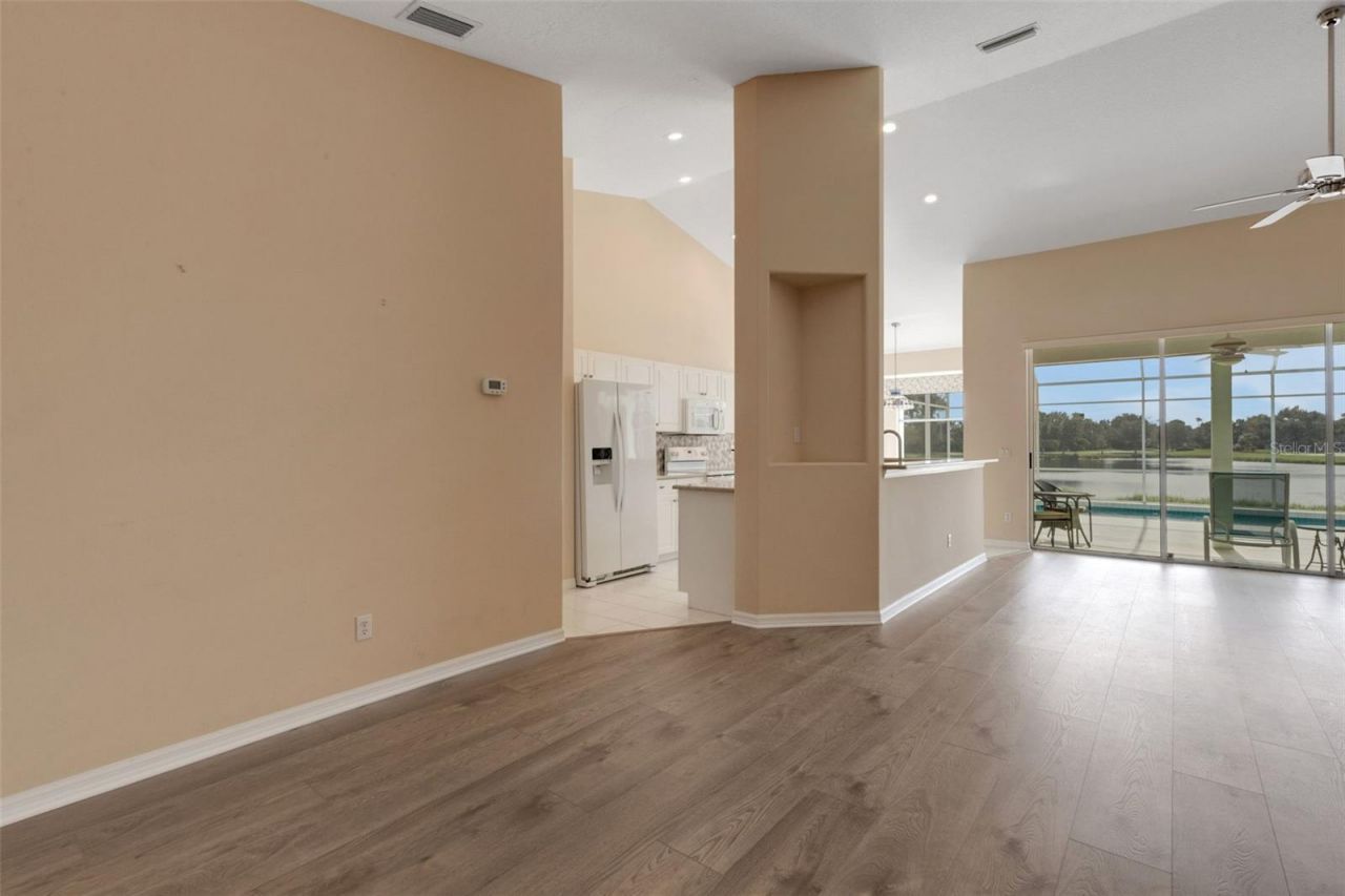 8976 Whitemarsh Avenue, Sarasota, FL 34238 Photo