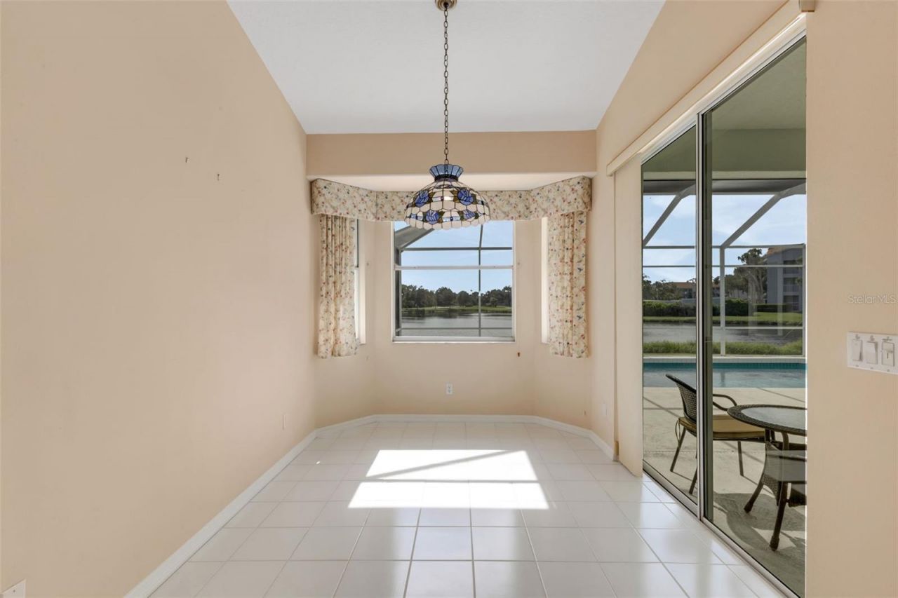 8976 Whitemarsh Avenue, Sarasota, FL 34238 Photo
