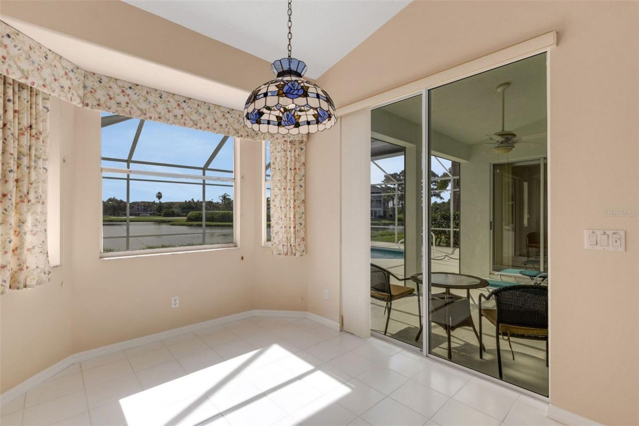 8976 Whitemarsh Avenue, Sarasota, FL 34238 Photo