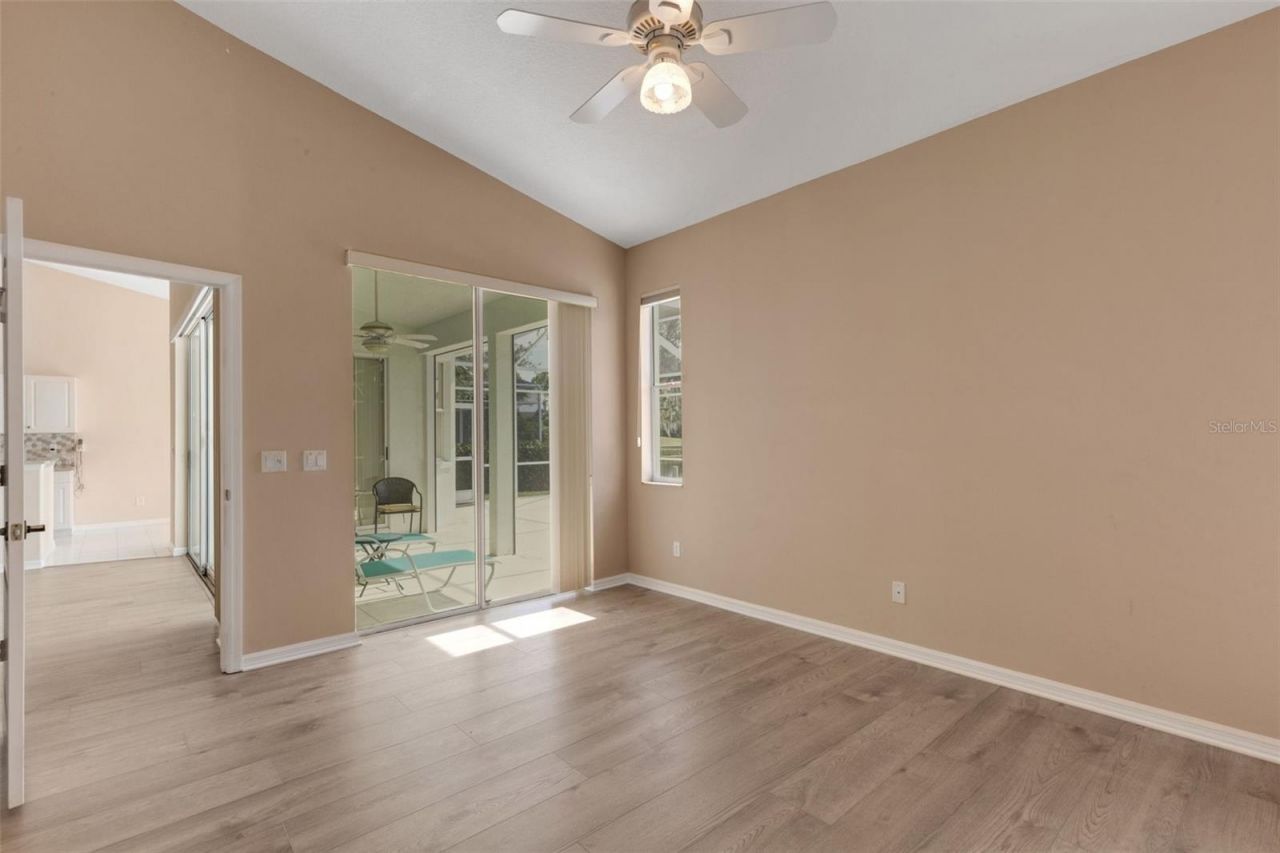 8976 Whitemarsh Avenue, Sarasota, FL 34238 Photo
