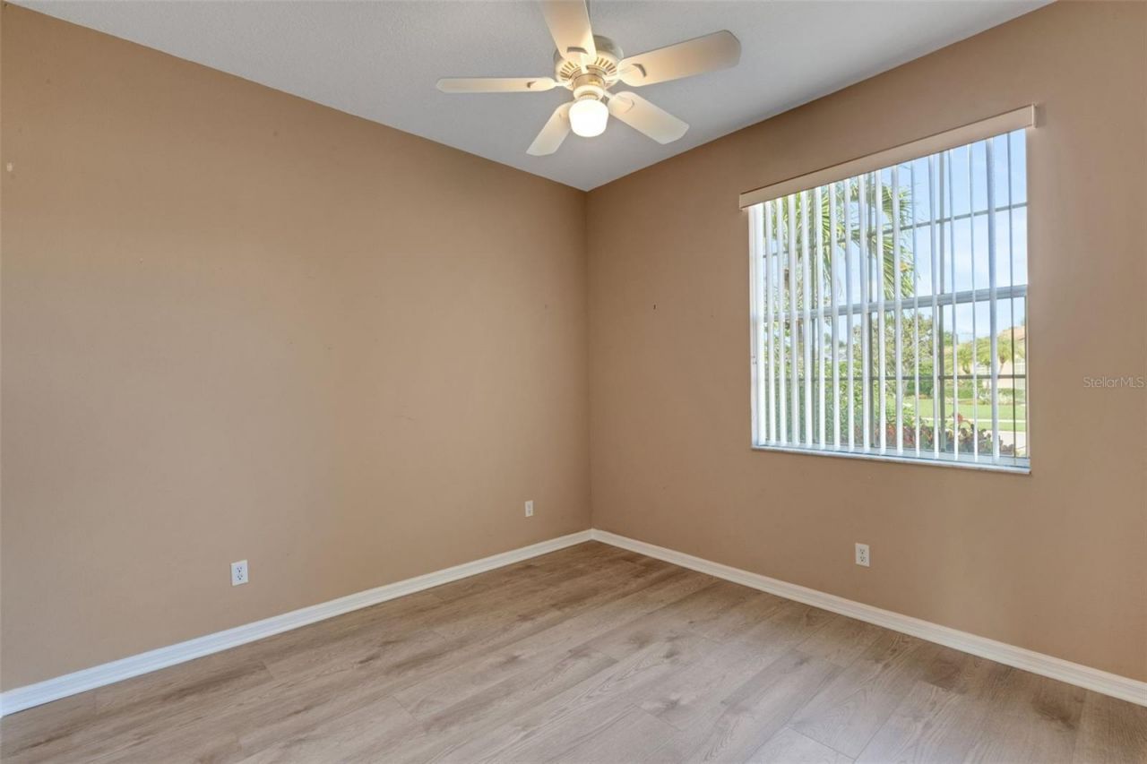 8976 Whitemarsh Avenue, Sarasota, FL 34238 Photo