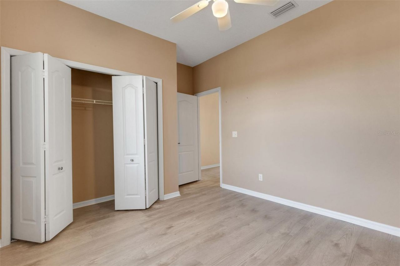 8976 Whitemarsh Avenue, Sarasota, FL 34238 Photo