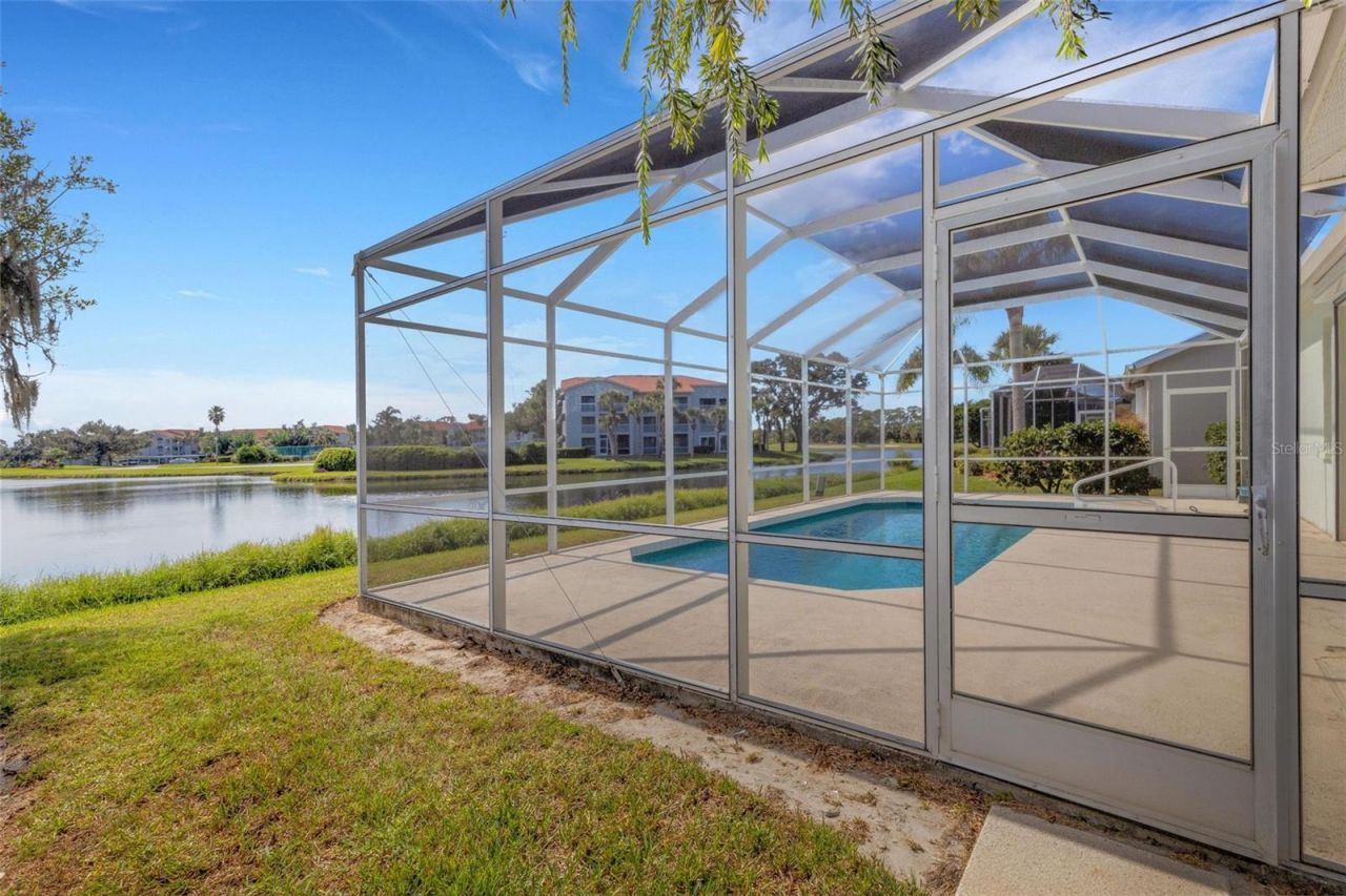 8976 Whitemarsh Avenue, Sarasota, FL 34238 Photo
