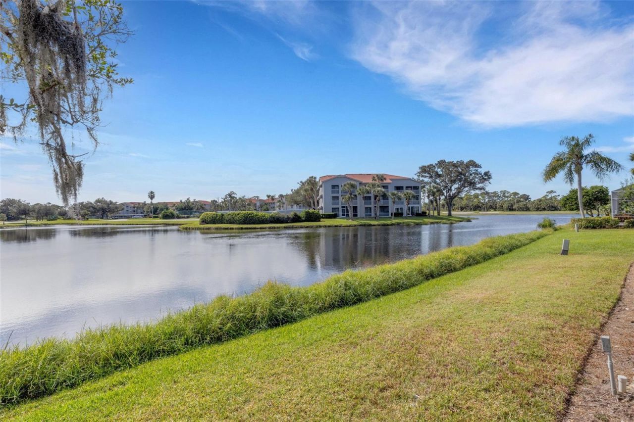 8976 Whitemarsh Avenue, Sarasota, FL 34238 Photo