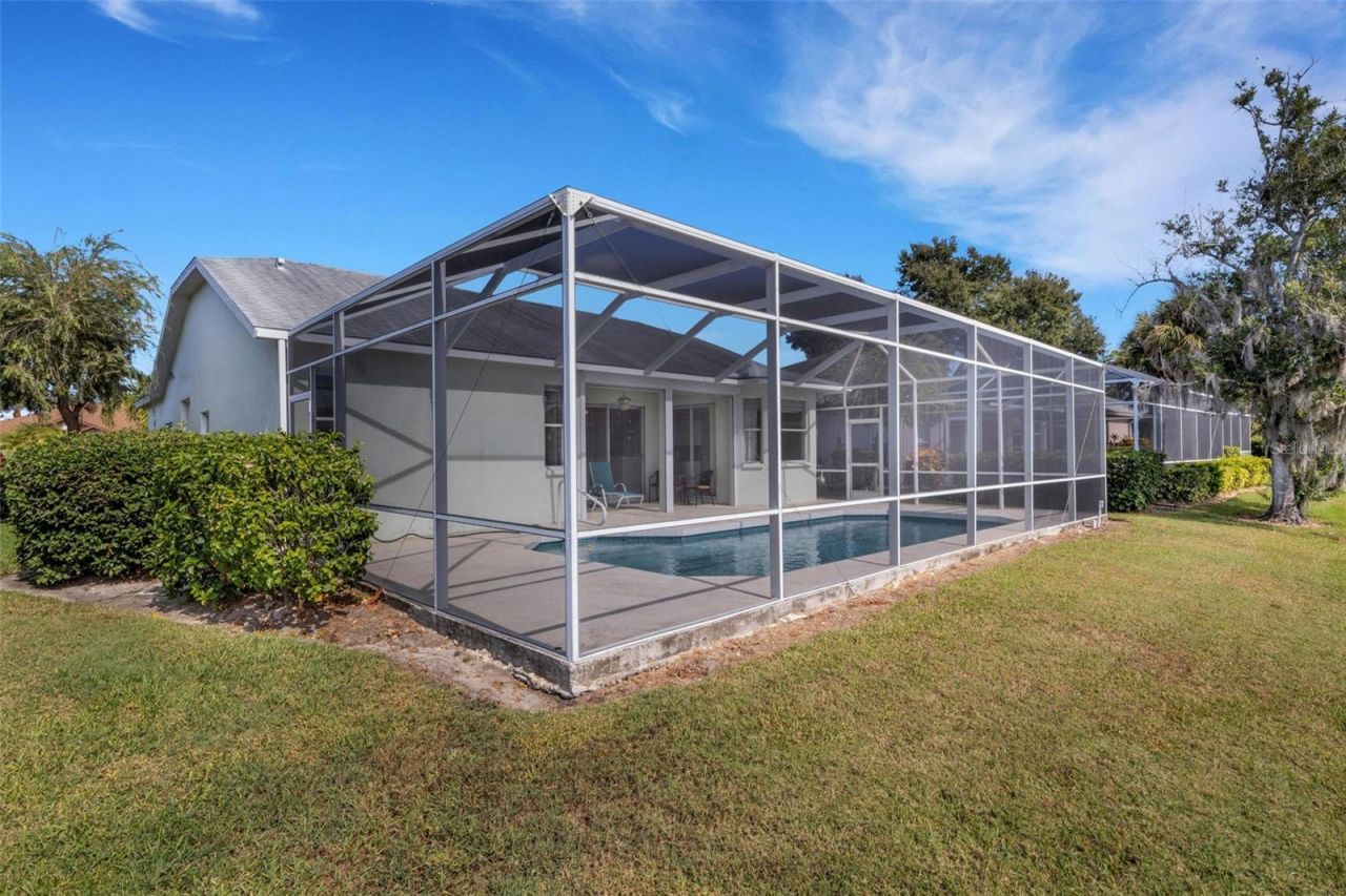 8976 Whitemarsh Avenue, Sarasota, FL 34238 Photo