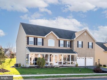 527 CENTENNIAL AVENUE, GILBERTSVILLE, PA 19525