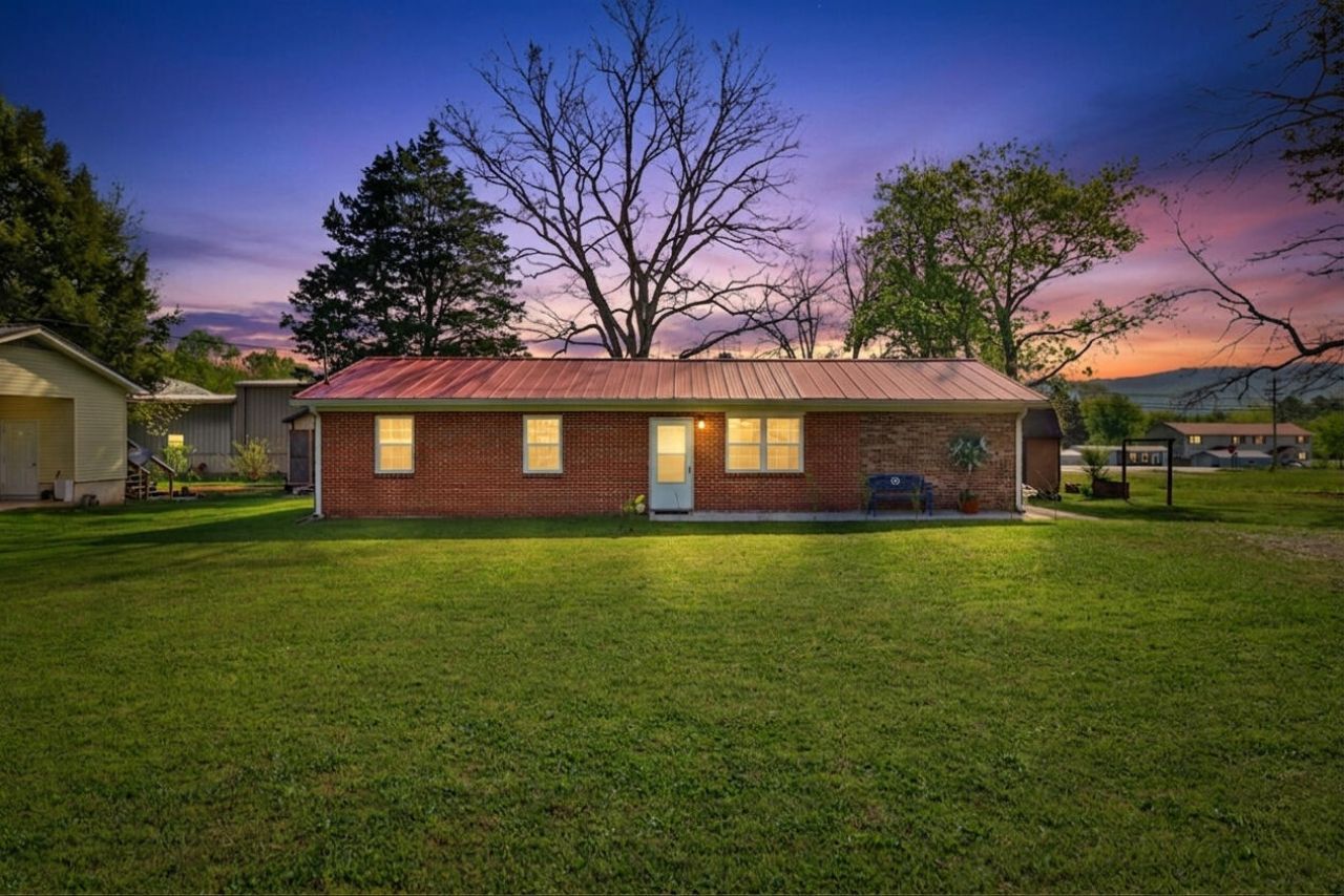 92 Mary Ann Lane, Pikeville, TN 37367 Main Photo