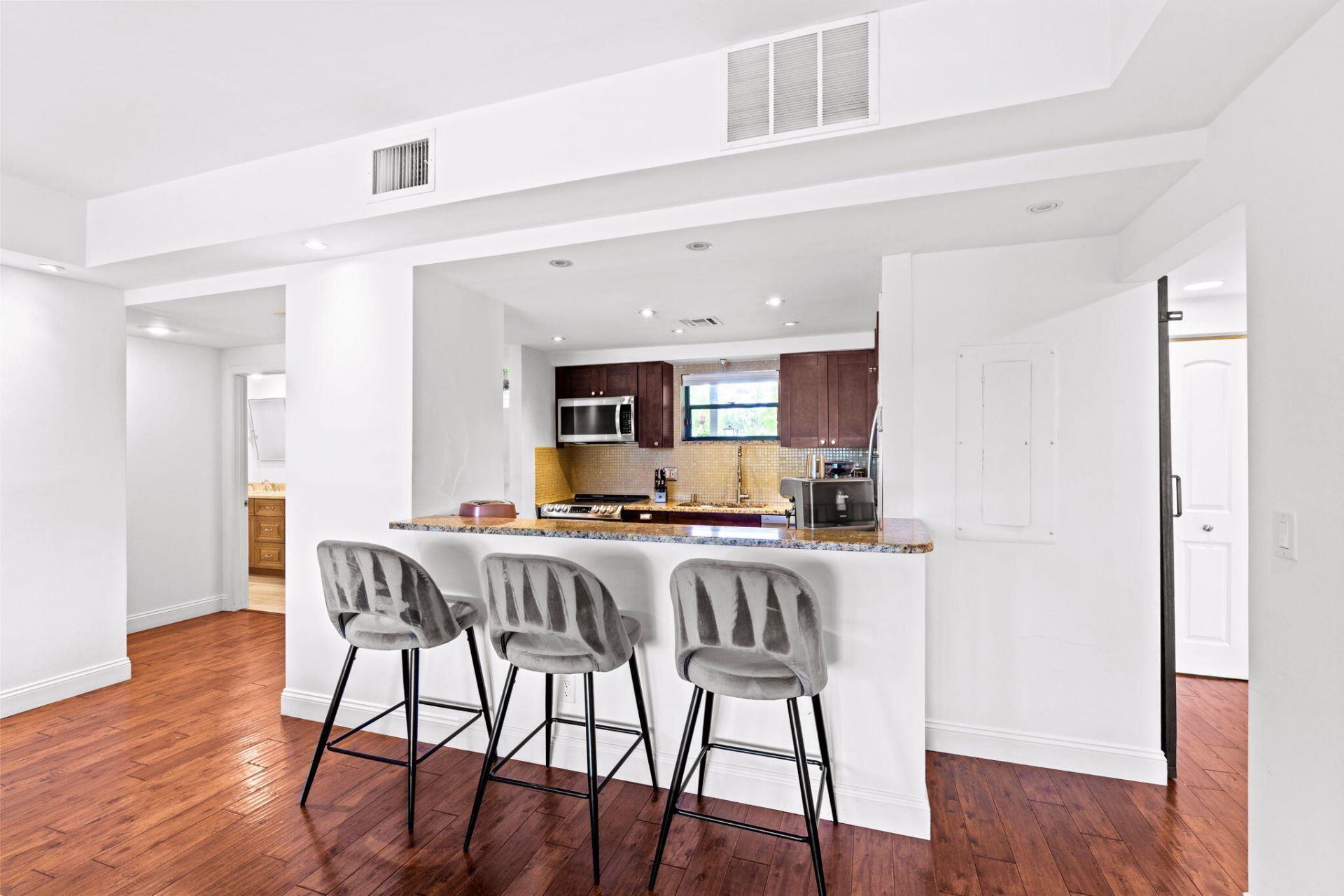 11830 Pebblewood Drive, Unit 101, Wellington, FL 33414 Photo