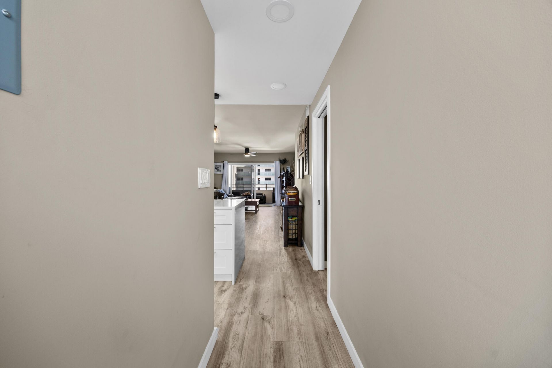 1630 N Ocean Boulevard, Unit 812, Pompano Beach, FL 33062 Photo