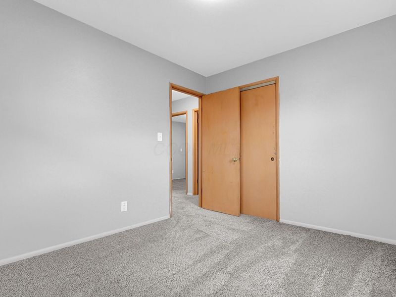 3508 Kenlawn Street , Columbus, OH 43224 Photo 11