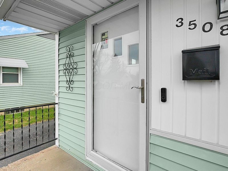 3508 Kenlawn Street , Columbus, OH 43224 Photo 4