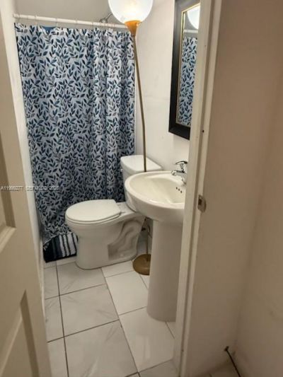 129 SE 5th St, Unit 1-4, Hallandale Beach, FL 33009 Photo