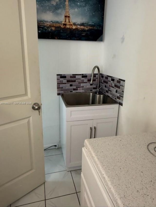 129 SE 5th St, Unit 1-4, Hallandale Beach, FL 33009 Photo