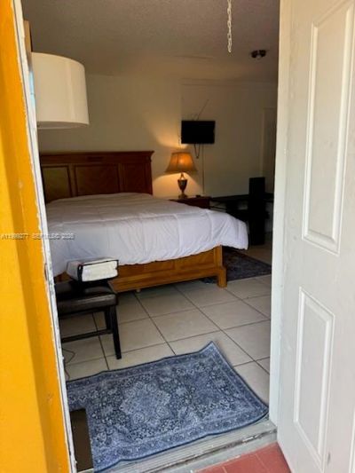 129 SE 5th St, Unit 1-4, Hallandale Beach, FL 33009 Photo