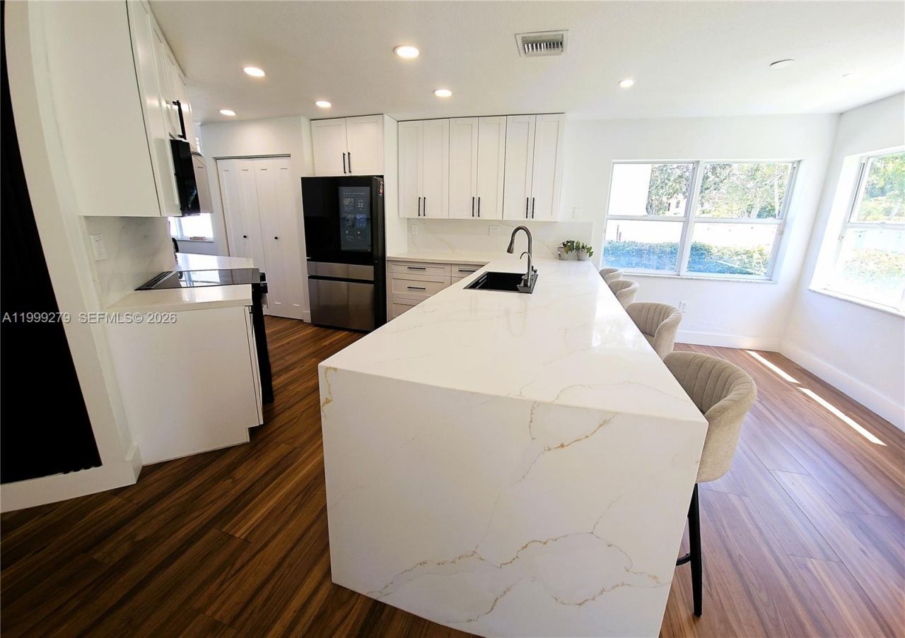 17088 NW 19th St, Pembroke Pines, FL 33028 Photo