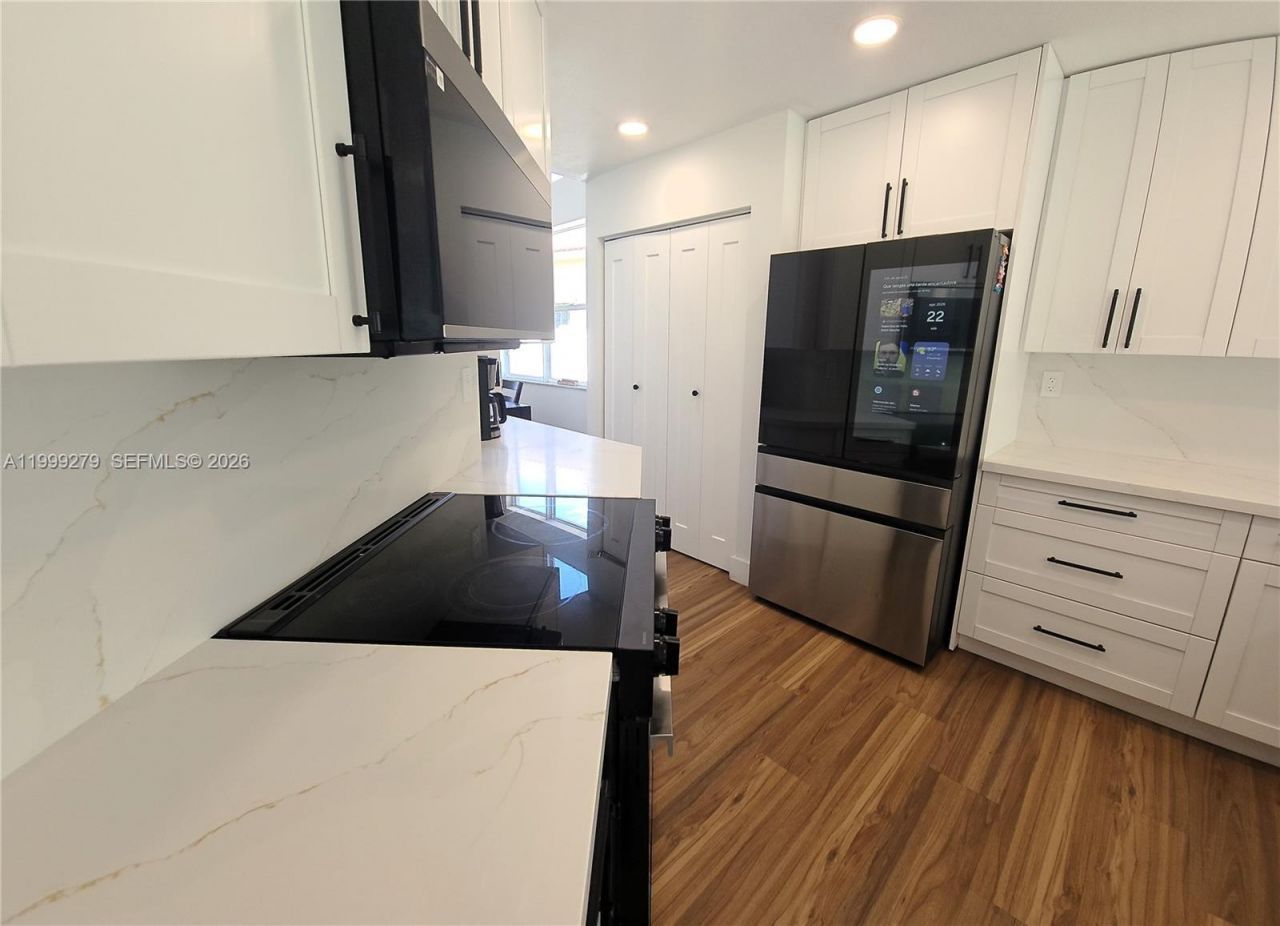 17088 NW 19th St, Pembroke Pines, FL 33028 Photo