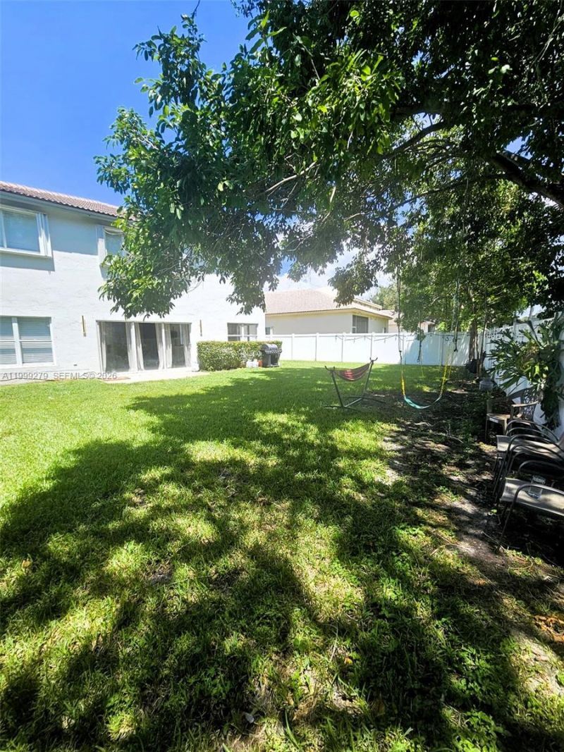 17088 NW 19th St, Pembroke Pines, FL 33028 Photo