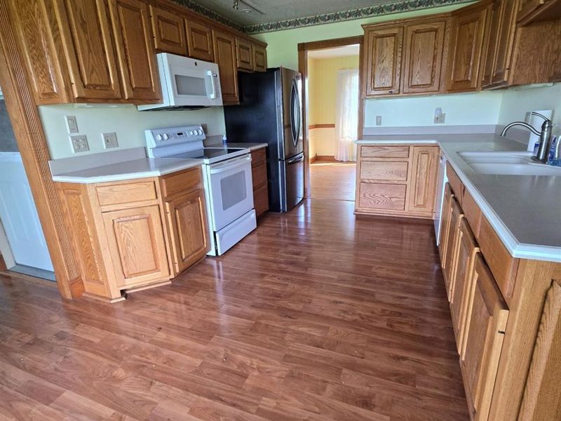 18565 W Moline Martin Road, Martin, OH 43445 Photo 3