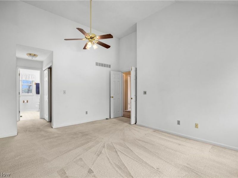 27070 Glenside Lane, Olmsted Township, OH 44138 Photo 31