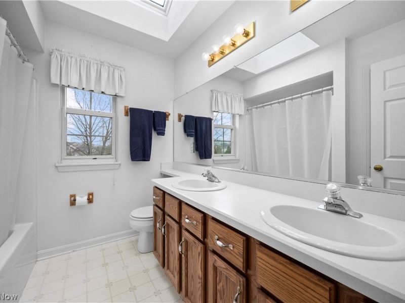 27070 Glenside Lane, Olmsted Township, OH 44138 Photo 33