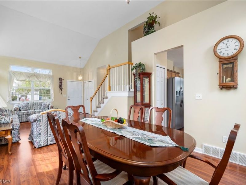 27070 Glenside Lane, Olmsted Township, OH 44138 Photo 9