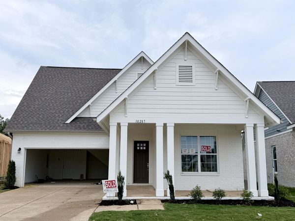 10287 LOUANNE DR, Collierville, TN 38017