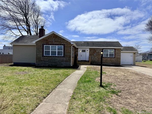 30 Lombardy Drive , Shirley, NY 11967